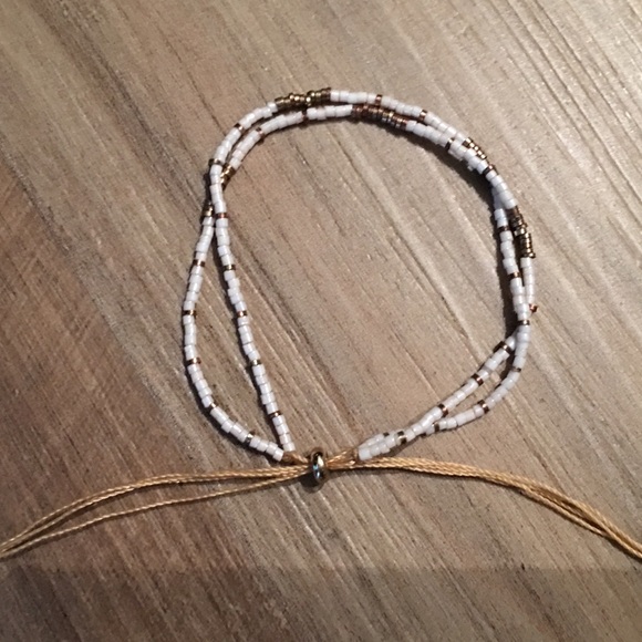 Bundle of 5 Boho Multilayered Bead Bracelets - Picture 5 of 8